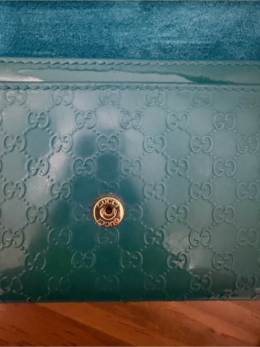 Gucci Teal Patent Leather Embossed long wallet with Gold-Tone Buckle - Picture 5 of 9